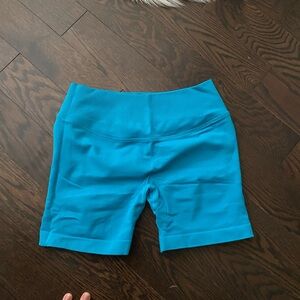 AUROLA Cyan blue 4.5 inch shorts